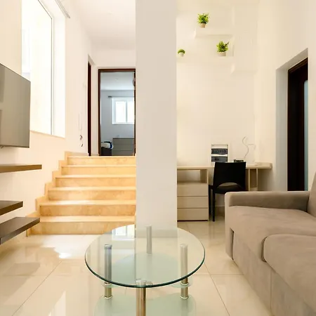 Bedroom סליאמה